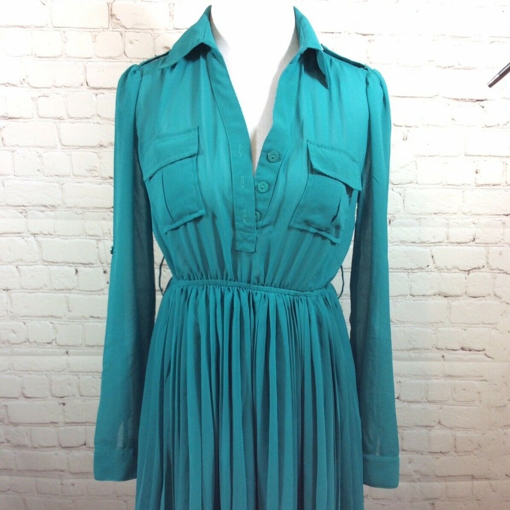 Xtaren Green Dress Size Small Long Sleeve